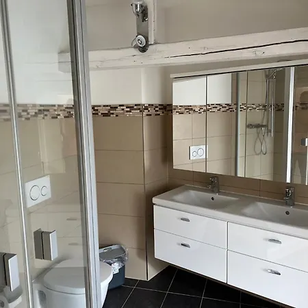 מלון Lindenau 3*