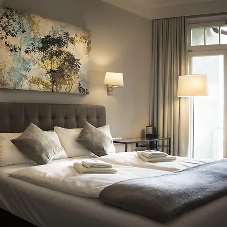 מלון Lindenau 3*