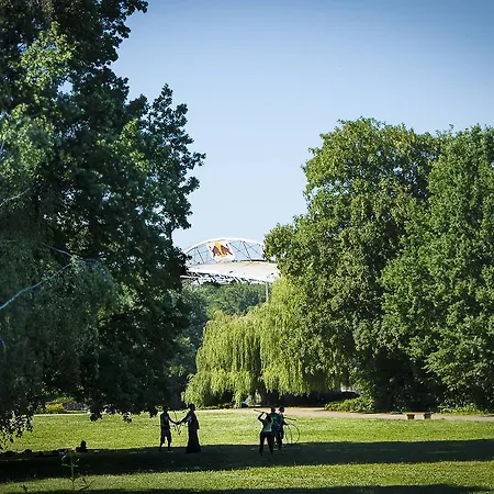 Lindenau 3* לייפציג