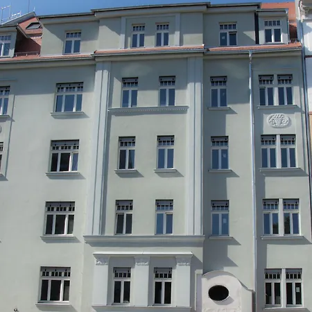 Отель Lindenau 3*