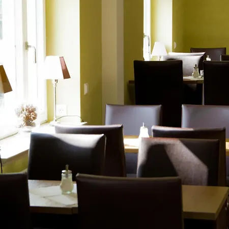 林德瑙酒店 酒店 3*